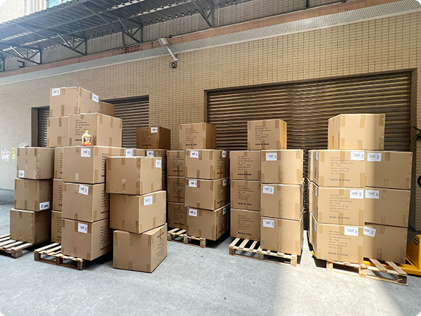 R&D Team تطوير كؤوس Sippy الرضع